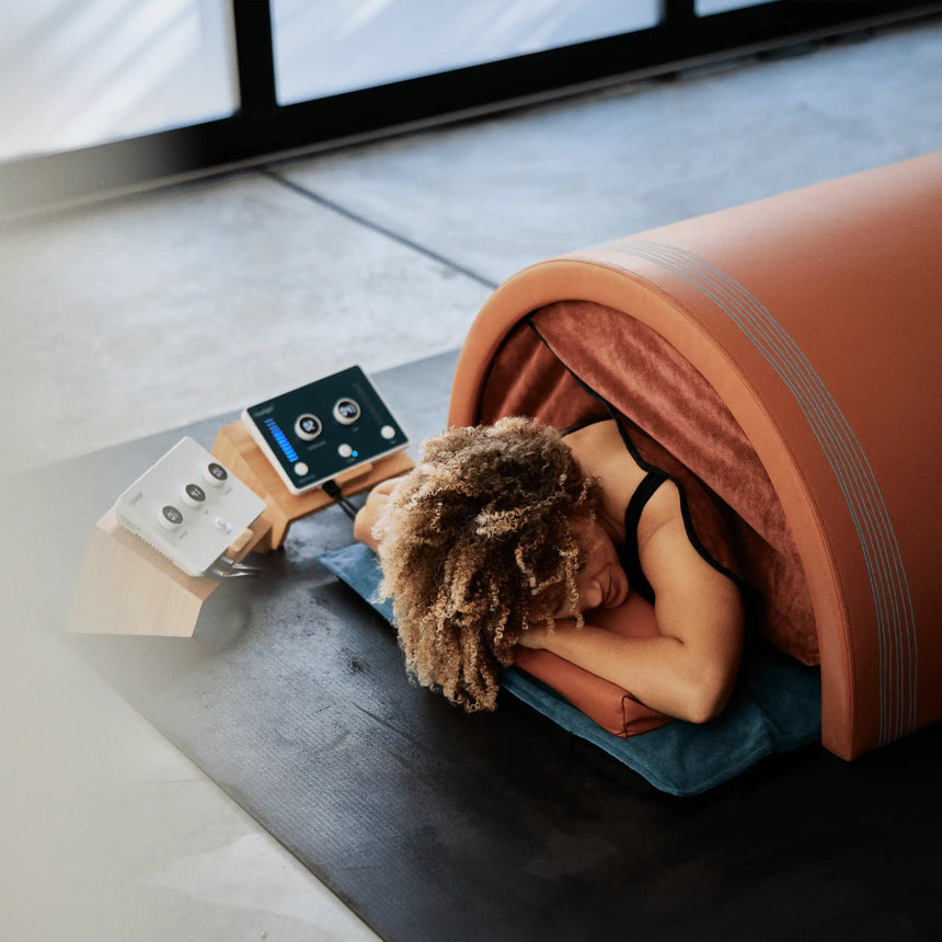 Clearlight Curve™ Far Infrared Sauna Dome with Amethyst Infrared PEMF Mat